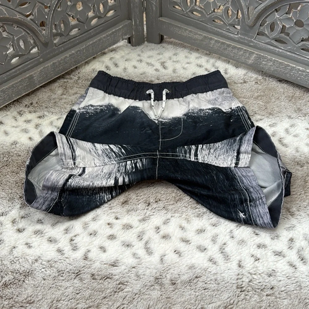 GAP Kids shark swim trunks boys XSmall beach pool party tropical California